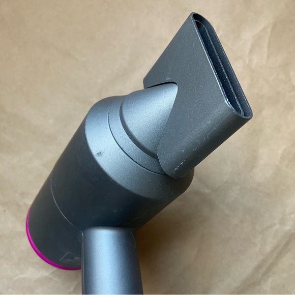 Hair Dryer - Picture 3 of 4